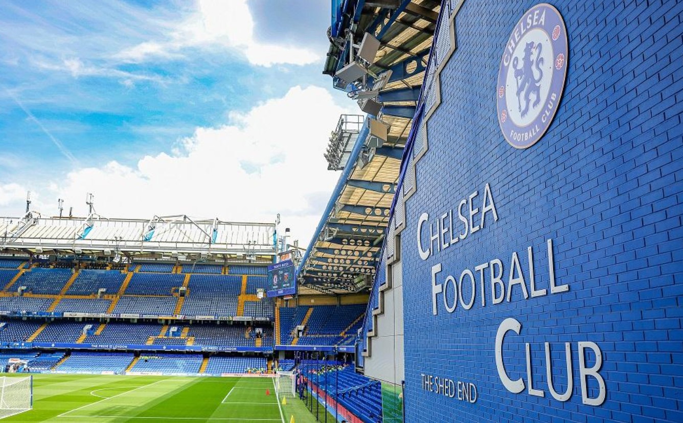 西汉姆联队换帅风波：比利奇非首选，危机还是策略？